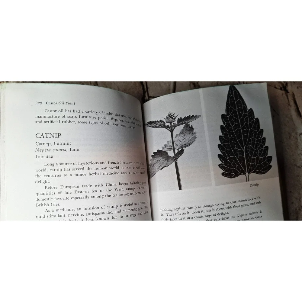 The Rodale Herb Book special deluxe edition How to use grow buy nature's miracle